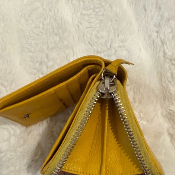 Balenciaga Compact Wallet - Picture 10 of 16